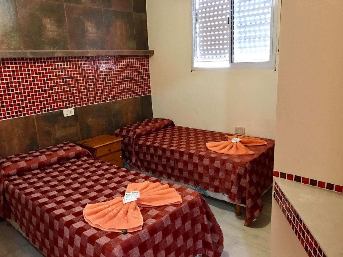 לה פלאטה Hotel Suenos מראה חיצוני תמונה